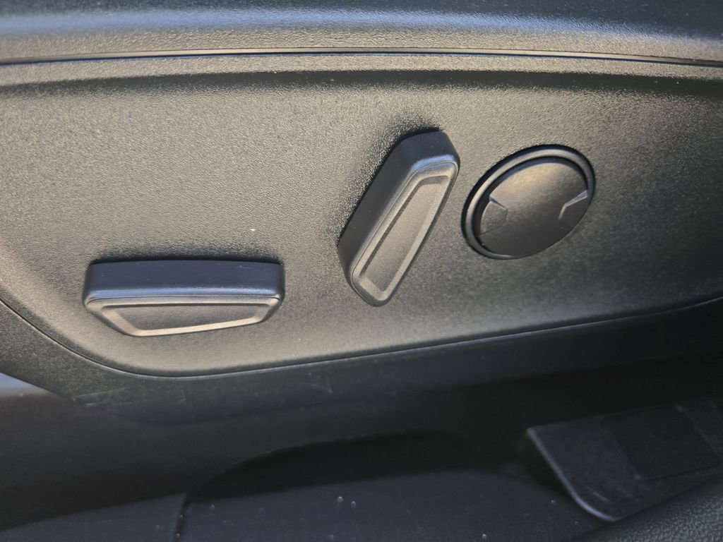 Used 2022 Ford Escape SEL image 26