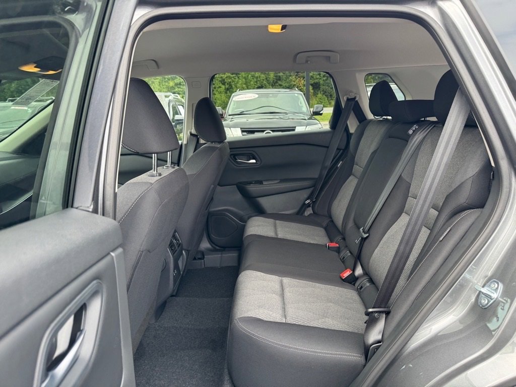 New 2026 Nissan Rogue SV image 12