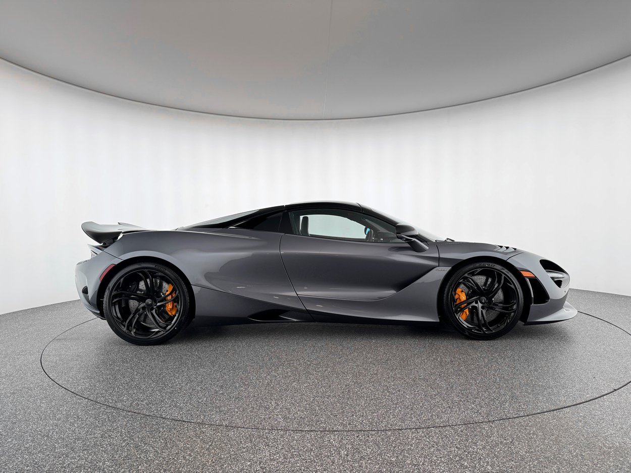 New 2026 McLaren 750S Spider RWD image 7