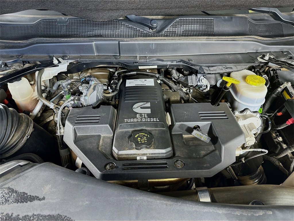 Used 2022 RAM 3500 Laramie image 32