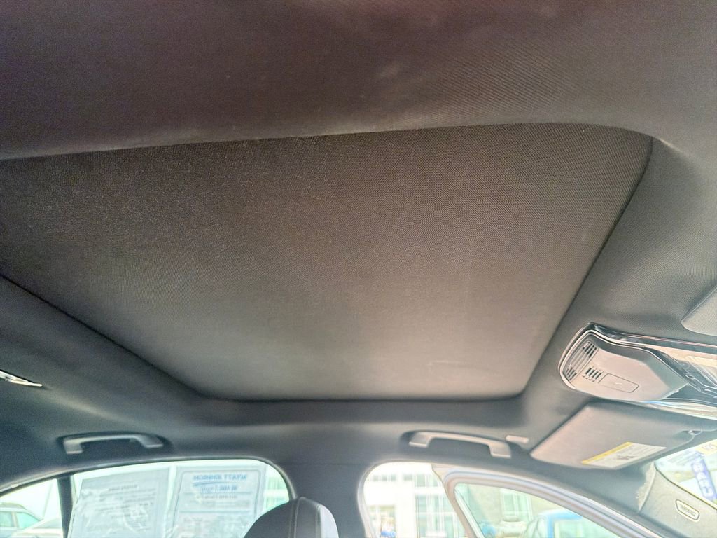 Used 2024 BMW 330i Sedan w/ Convenience Package image 34