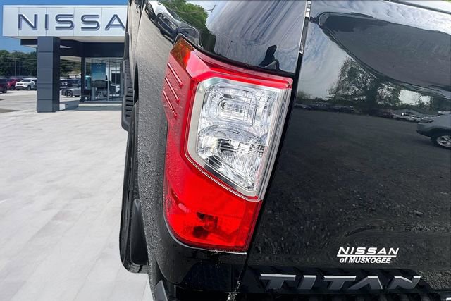 Used 2024 Nissan Titan SV w/ SV Convenience Package AWD/4WD image 20