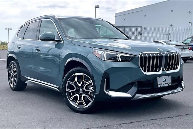New 2026 BMW X1 xDrive28i w/ Technology Package AWD/4WD image 2