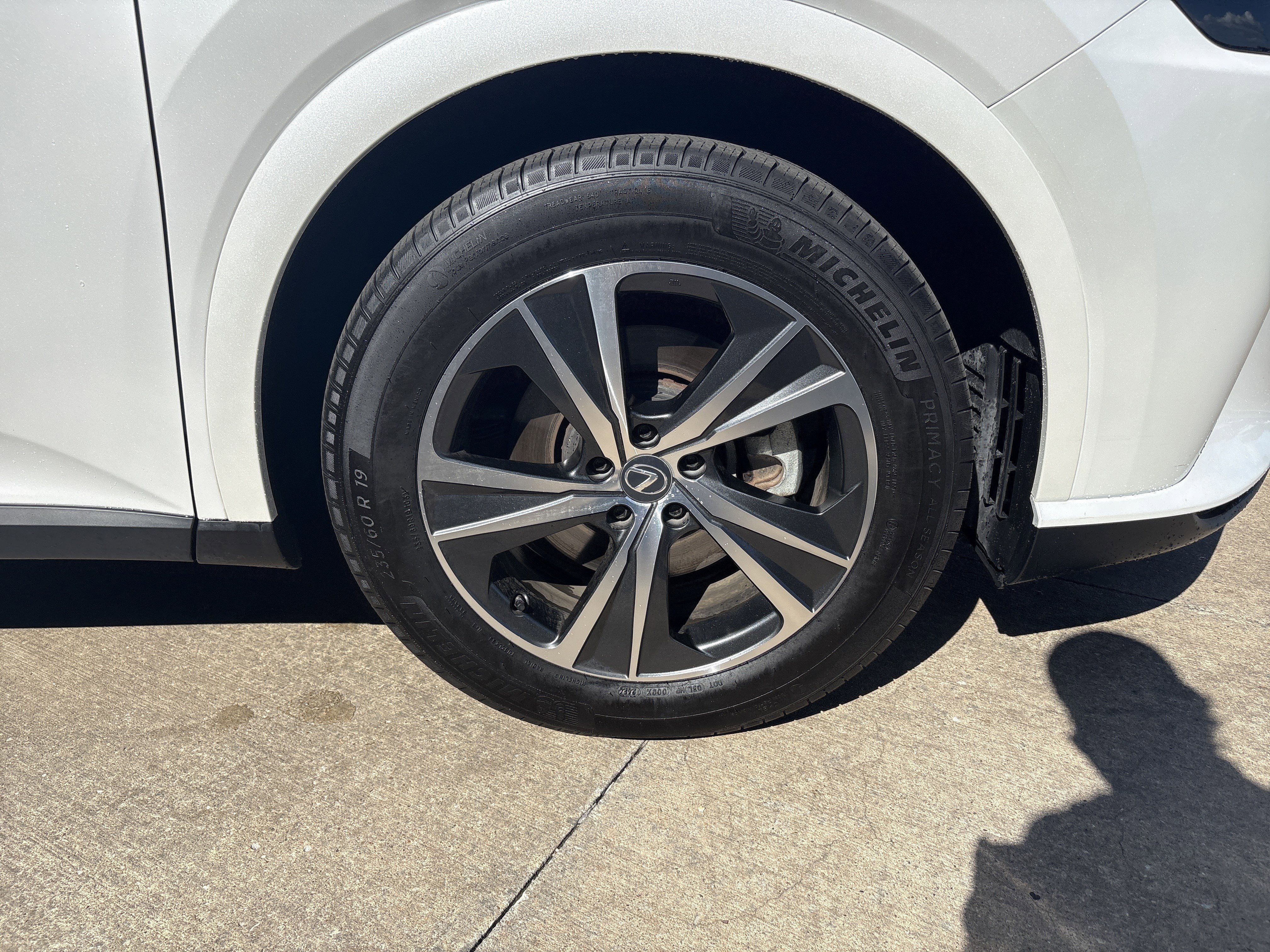 Used 2024 Lexus RX 350h w/ Cold Area Package AWD/4WD image 13