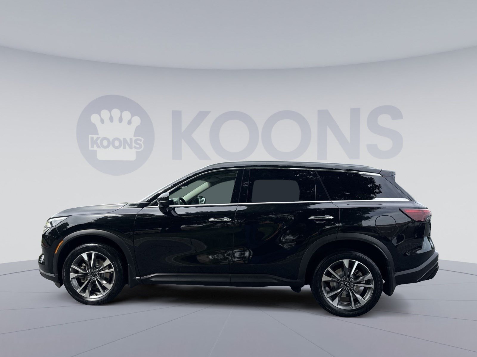 Used 2023 INFINITI QX60 Luxe AWD/4WD image 2