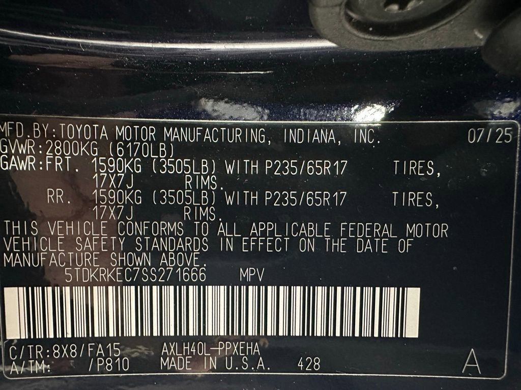 Used 2025 Toyota Sienna LE image 10