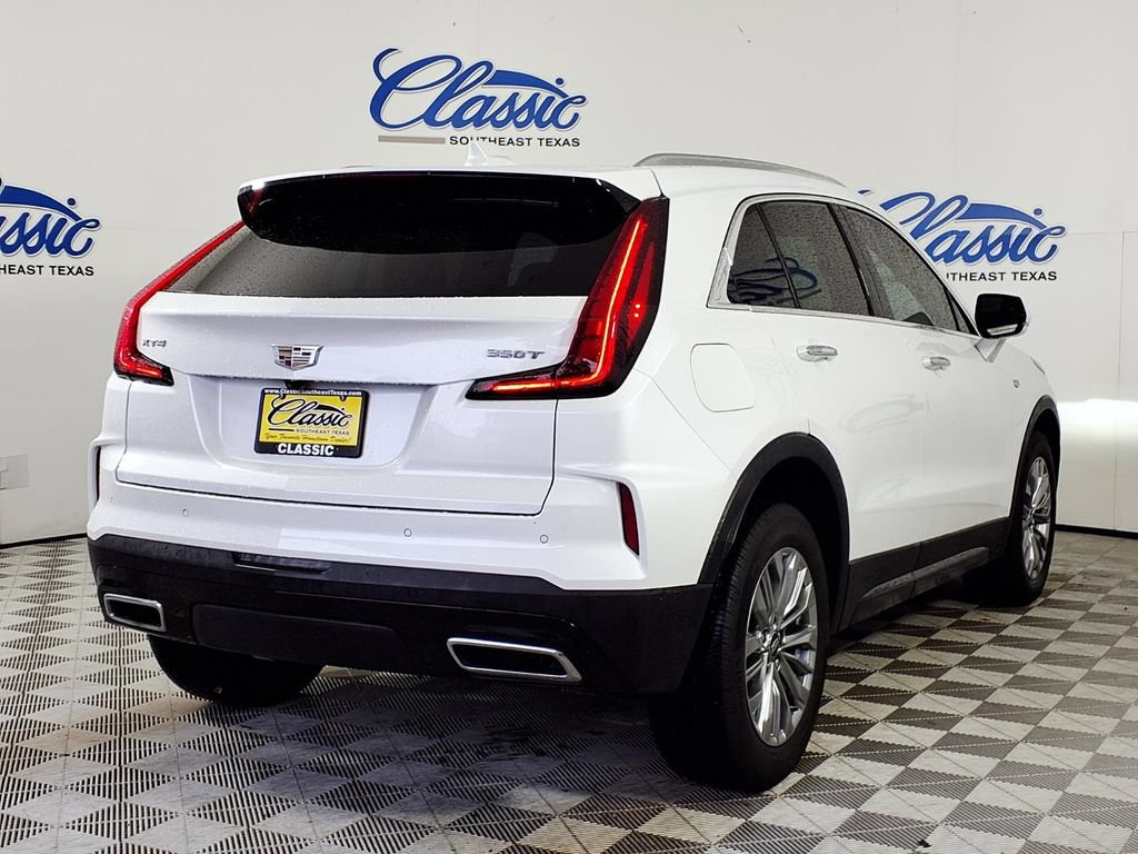 Used 2024 Cadillac XT4 Premium Luxury w/ LPO, Floor Liner Package FWD image 6