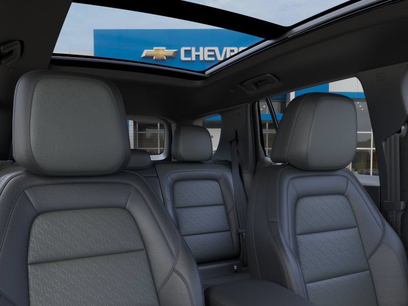 New 2027 Chevrolet Equinox LT w/ Convenience Package II FWD image 24