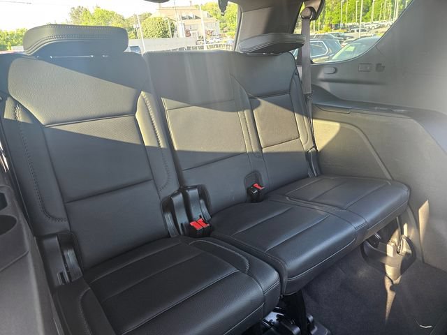 Used 2024 GMC Yukon Denali RWD image 17