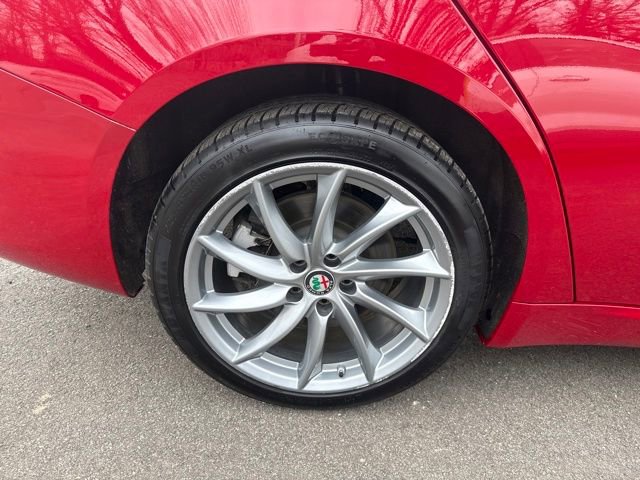 Used 2021 Alfa Romeo Giulia Sprint w/ Cold Weather Package image 13