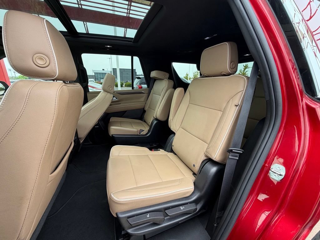 Used 2023 Chevrolet Tahoe Premier AWD/4WD image 31