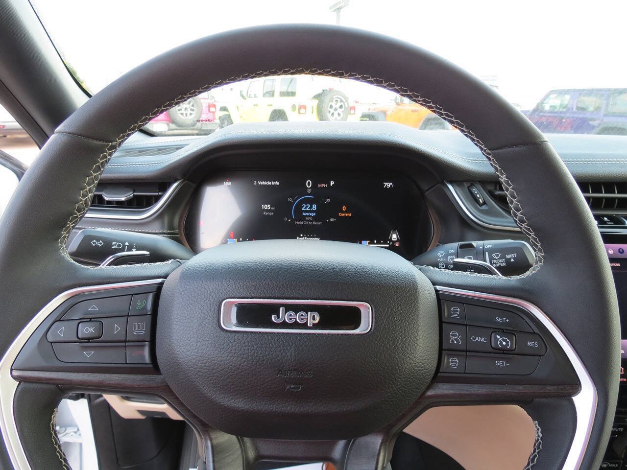 Used 2024 Jeep Grand Cherokee Limited w/ Luxury Tech Group II AWD/4WD image 10