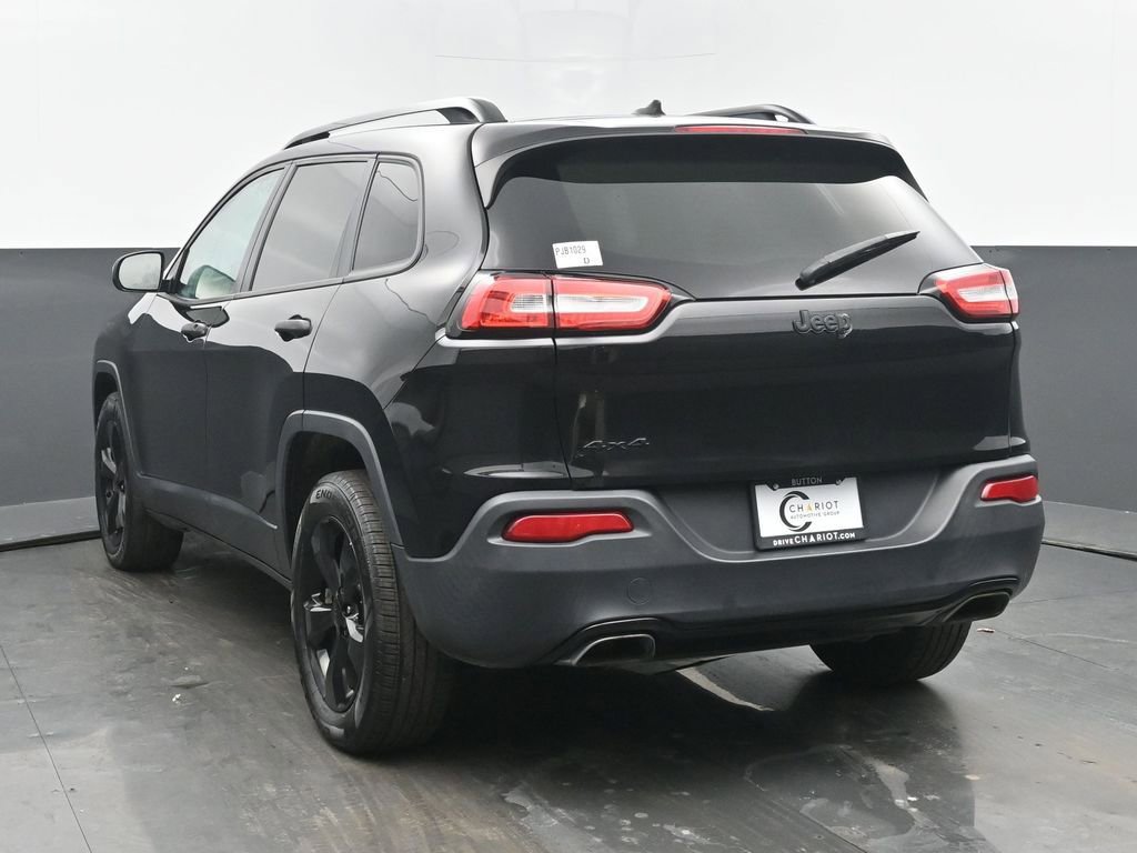Used 2017 Jeep Cherokee Altitude image 4