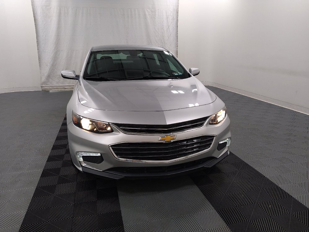 Used 2018 Chevrolet Malibu LT FWD image 14