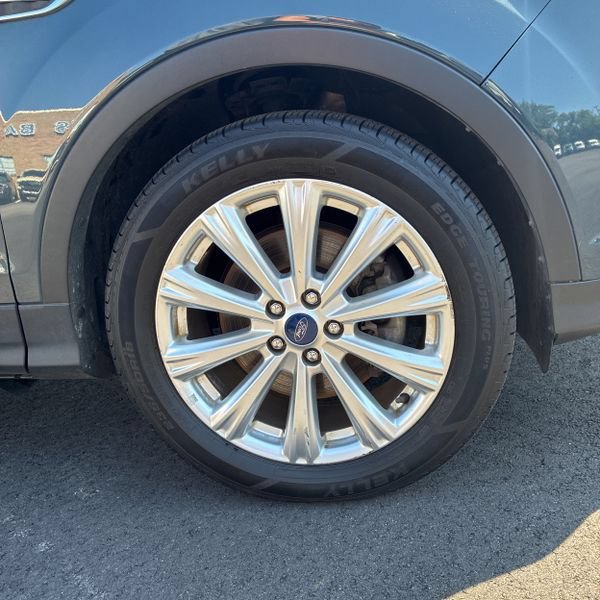 Used 2019 Ford Escape SEL AWD/4WD image 17