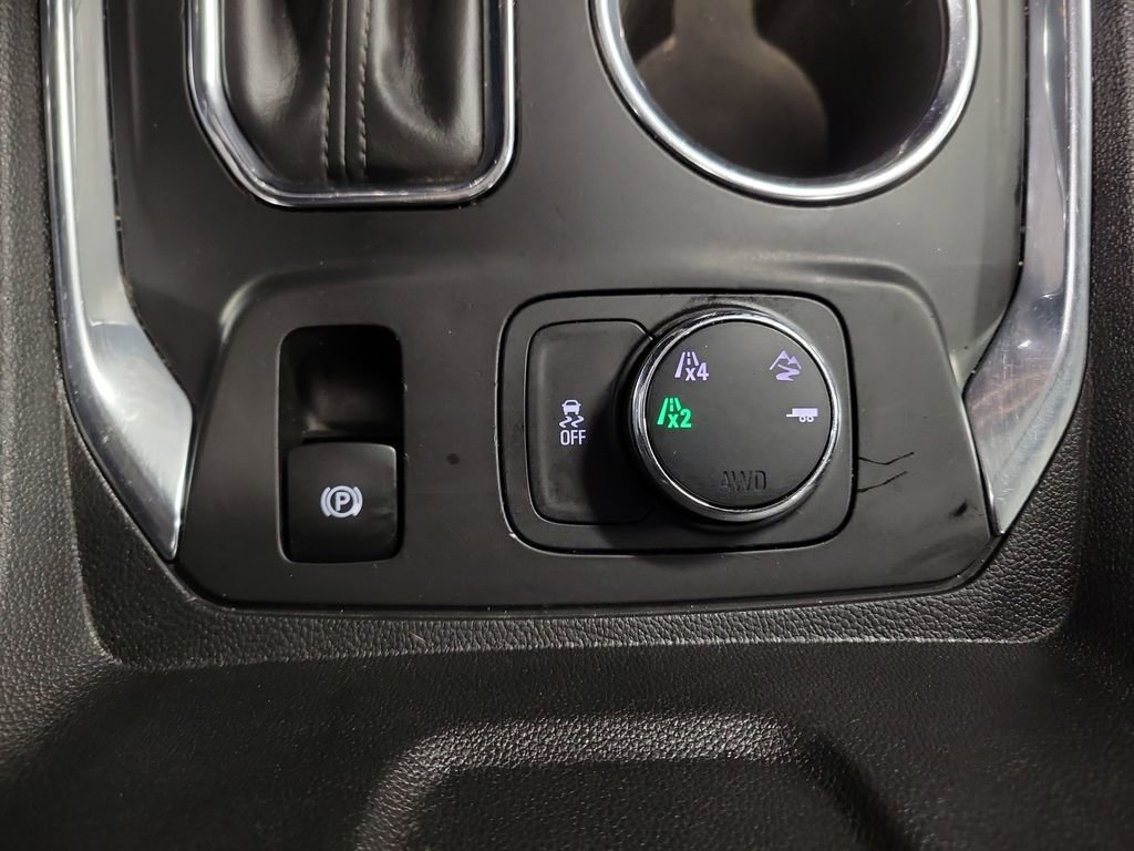 Used 2018 Chevrolet Traverse LT image 17