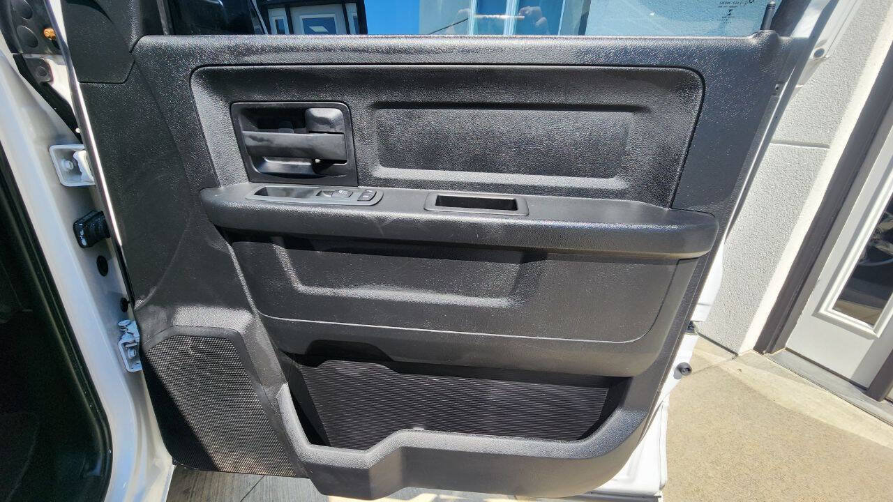 Used 2014 RAM 1500 Express AWD/4WD image 18
