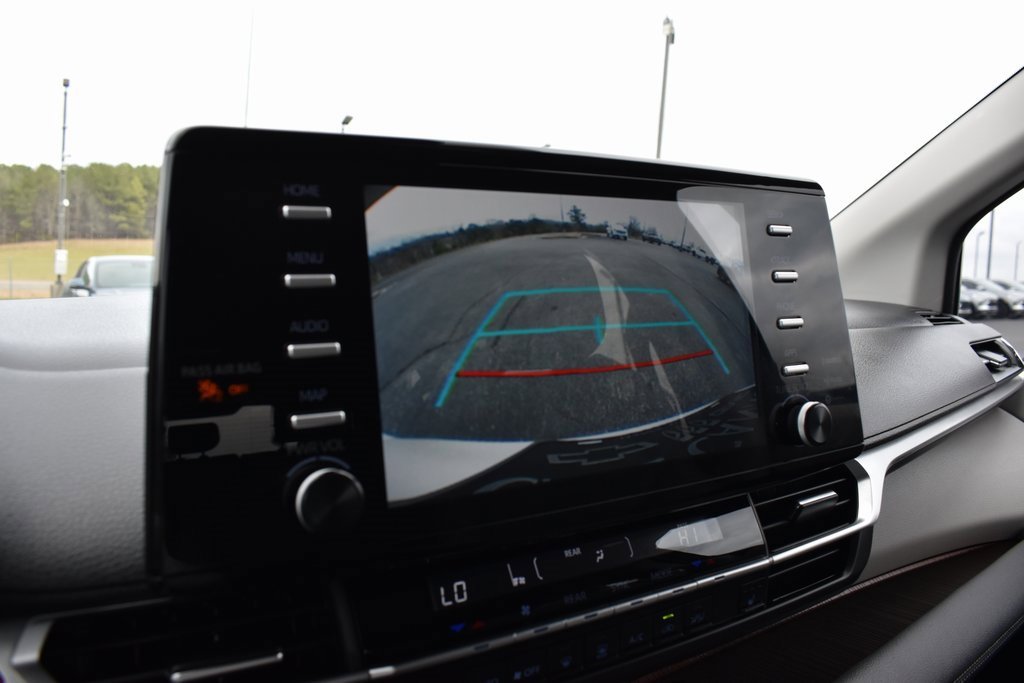 Used 2021 Toyota Sienna XLE image 24
