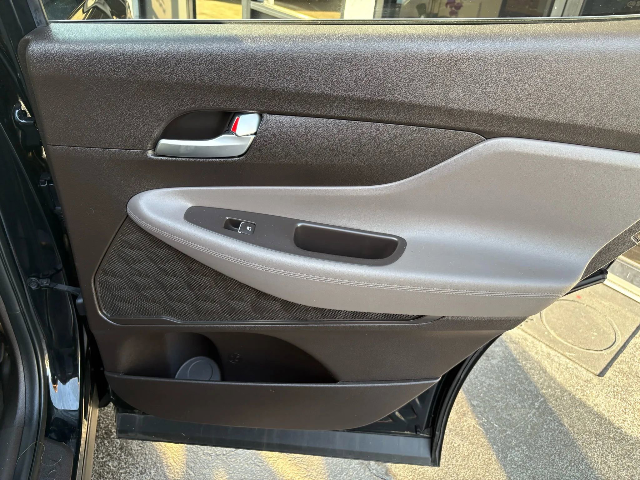 Used 2019 Hyundai Santa Fe SEL image 18