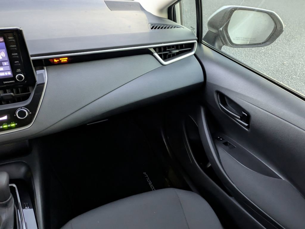 Certified 2022 Toyota Corolla LE image 17