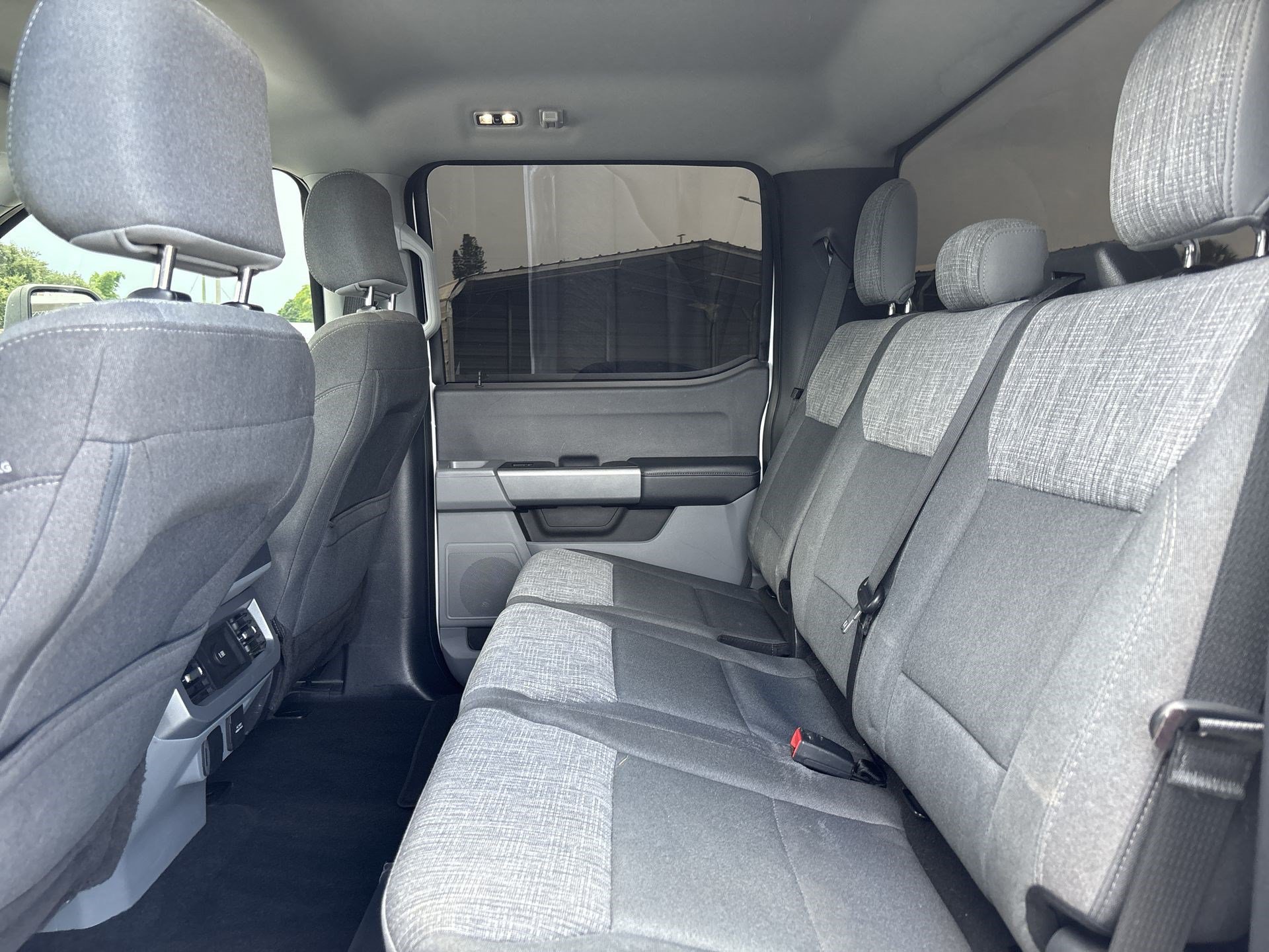 Used 2023 Ford F250 XLT w/ FX4 Off-Road Package AWD/4WD image 22