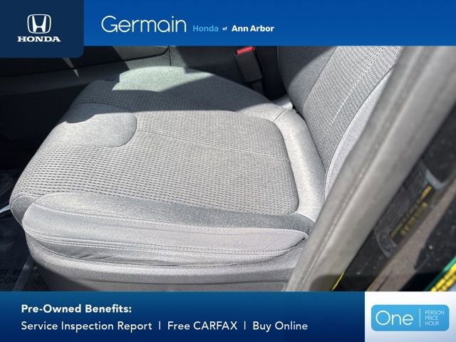 Used 2019 Hyundai Santa Fe SEL FWD image 17