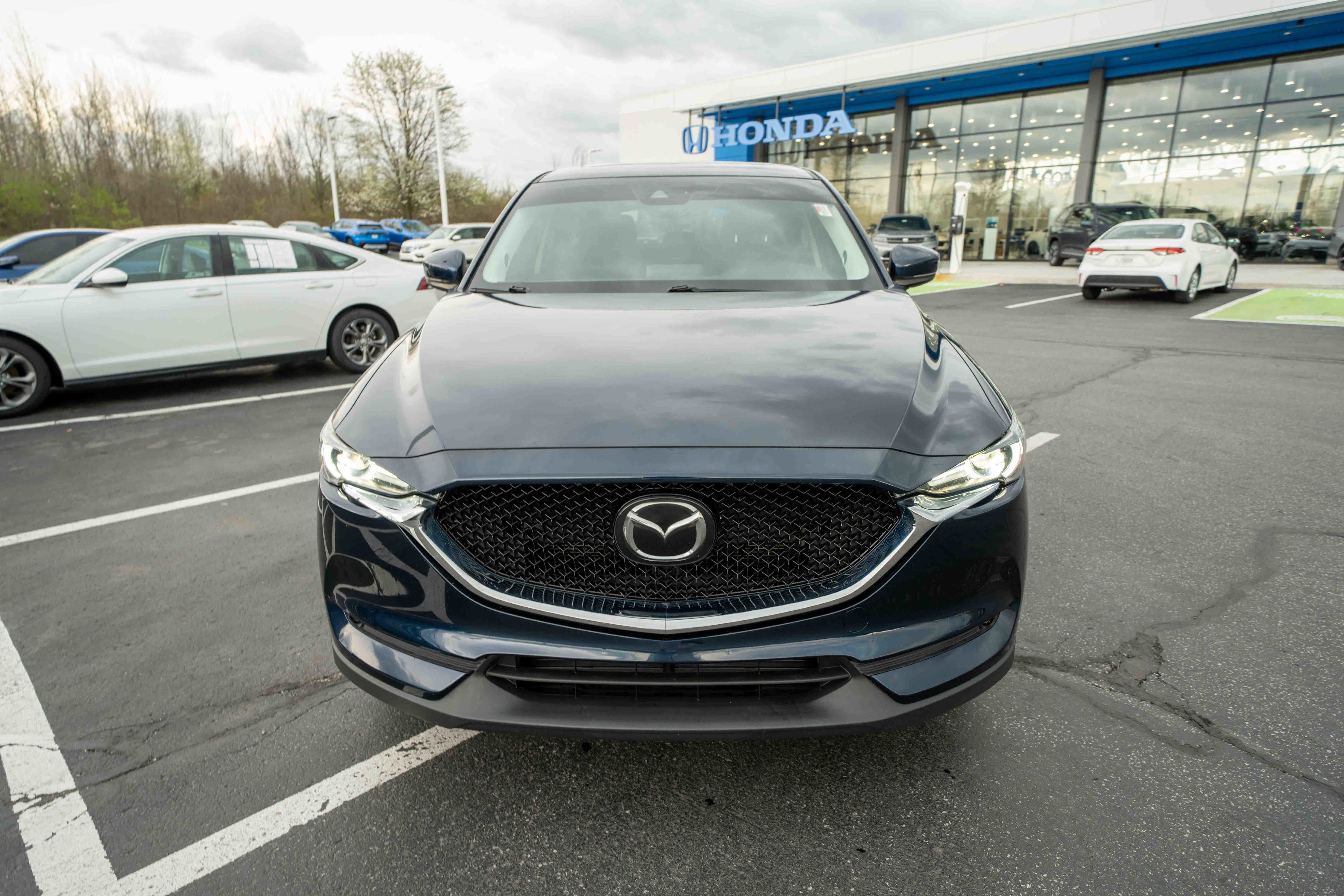 Used 2019 MAZDA CX-5 Grand Touring image 2