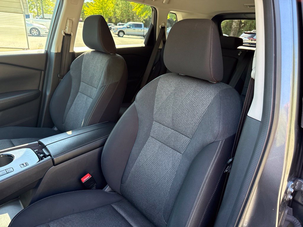 Certified 2024 Nissan Rogue SV FWD image 18