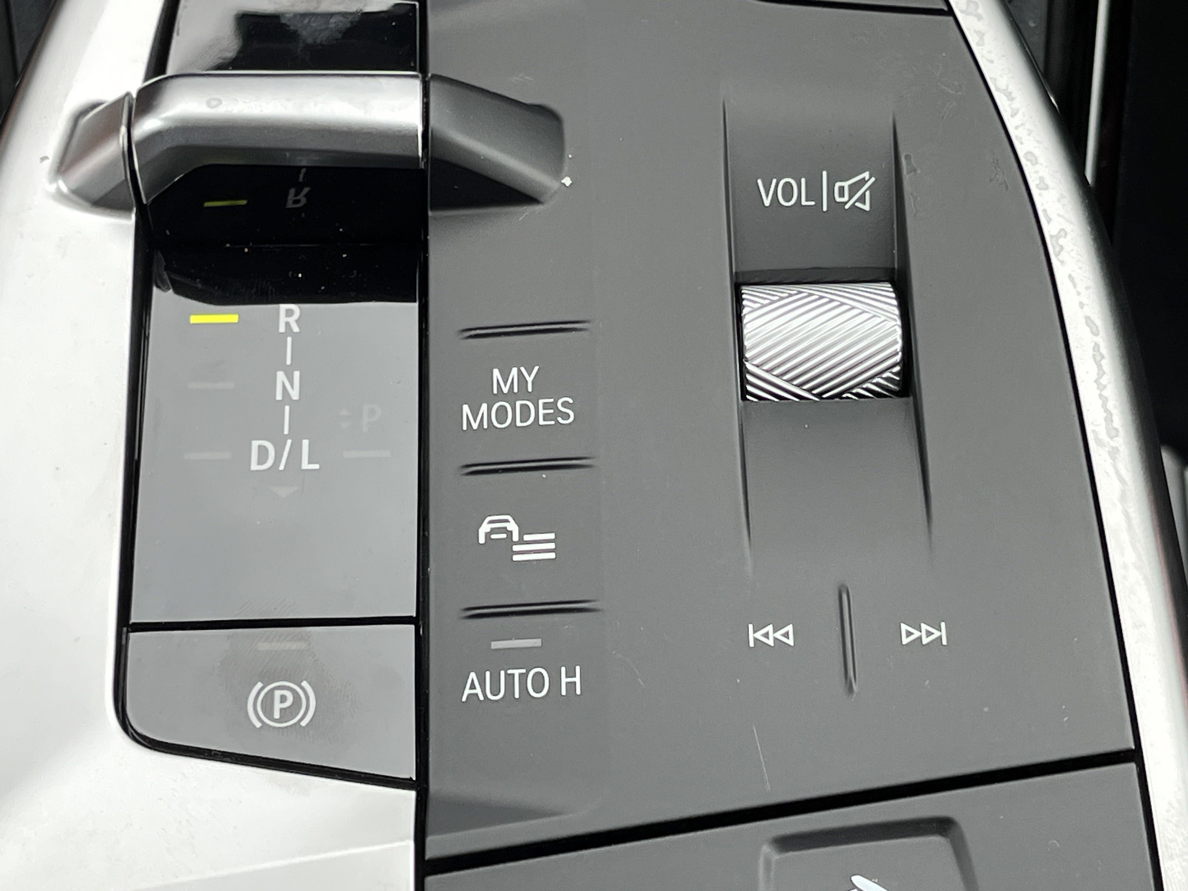 New 2025 BMW X1 xDrive28i w/ Convenience Package image 10