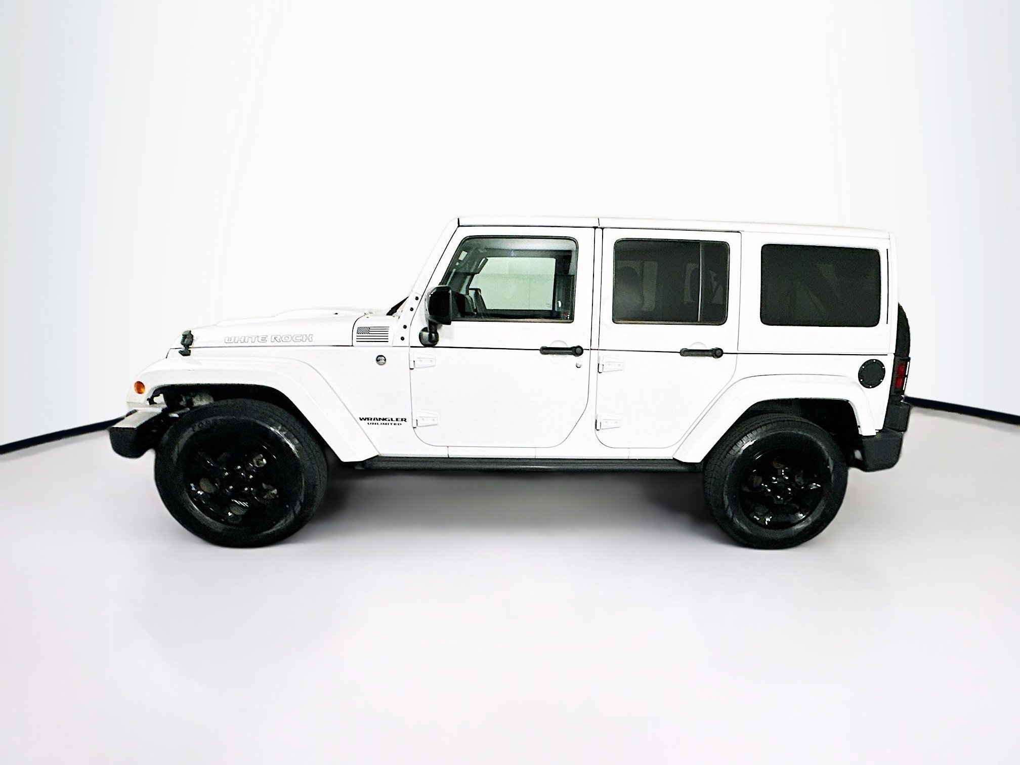Used 2015 Jeep Wrangler Altitude image 4