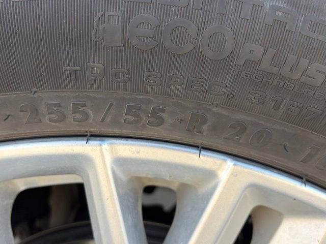 Used 2024 GMC Acadia Elevation image 9