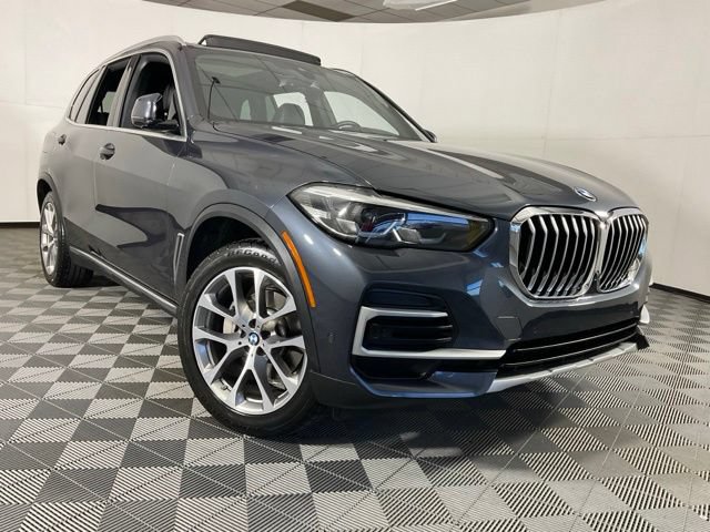 Used 2022 BMW X5 xDrive40i w/ Premium Package AWD/4WD image 45