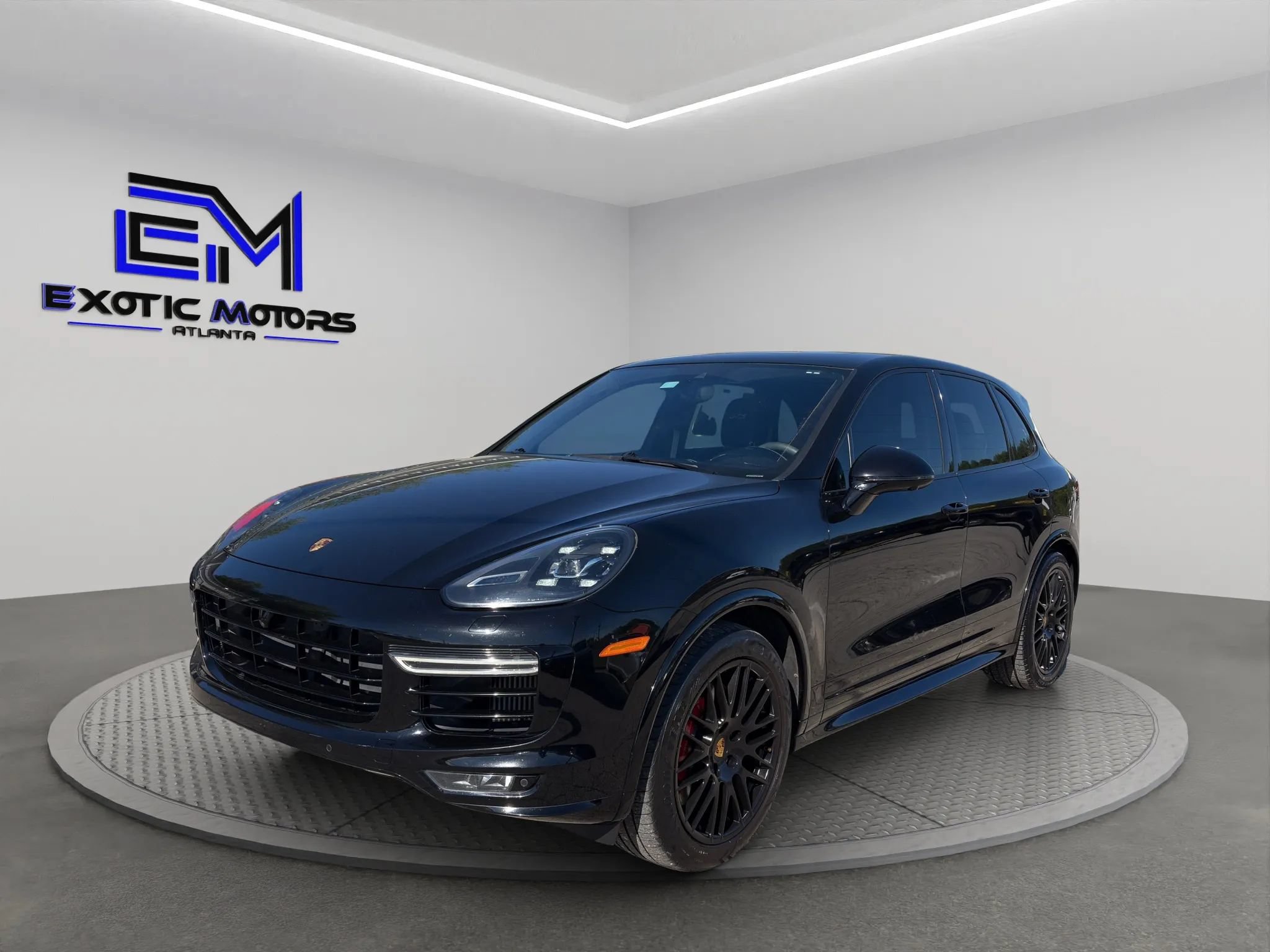 Used 2017 Porsche Cayenne GTS AWD/4WD image 1