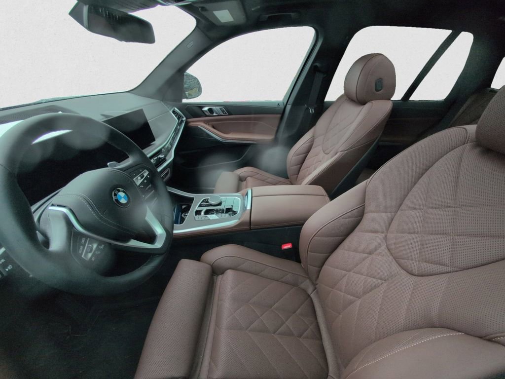 Used 2024 BMW X5 xDrive40i w/ Parking Assistance Package image 8
