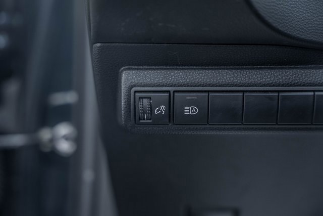 Used 2019 Toyota Corolla SE w/ SE Option Package image 36