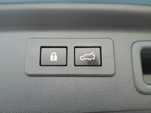 Used 2020 Subaru Forester Premium AWD/4WD image 23