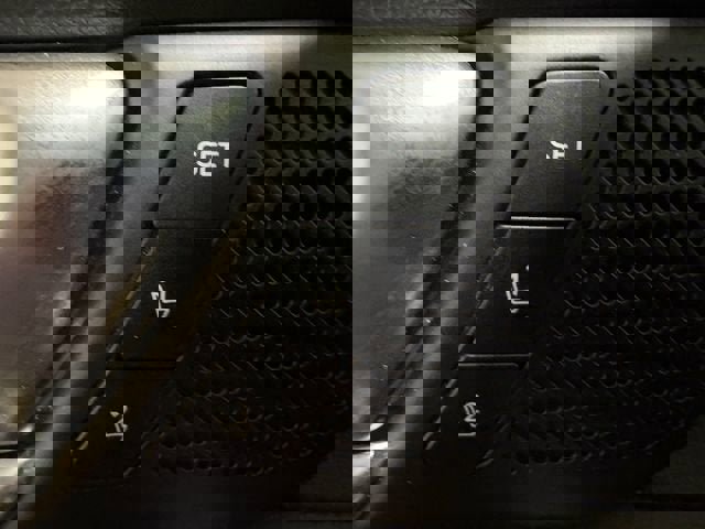 Used 2022 Kia Telluride SX w/ SX Prestige Package image 9