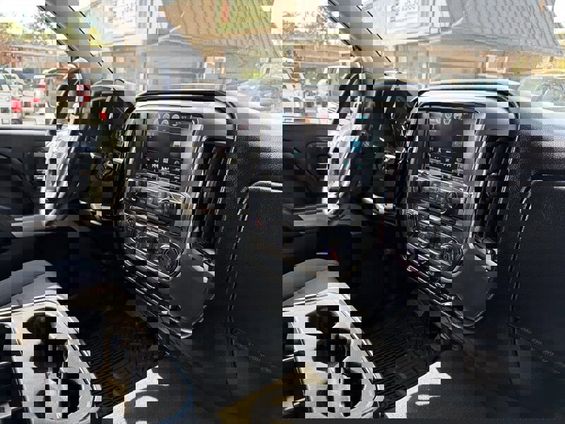 Used 2018 Chevrolet Silverado 1500 LT w/ All Star Edition AWD/4WD image 21