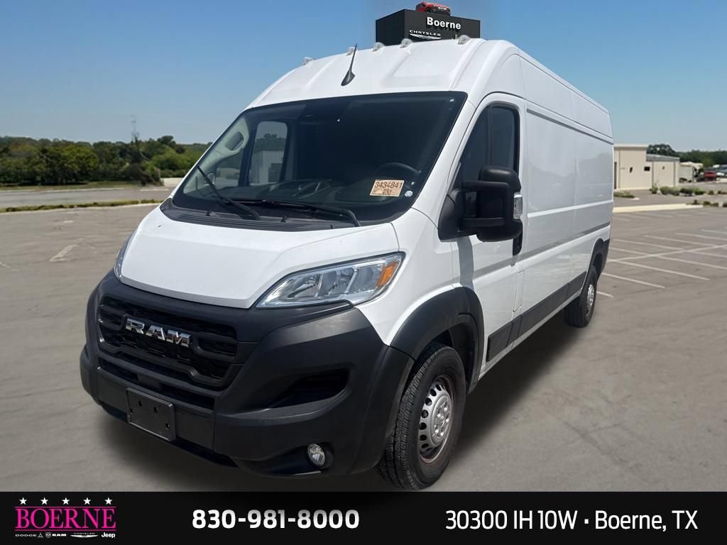 Used 2025 RAM ProMaster 2500 w/ Convenience Group FWD image 3
