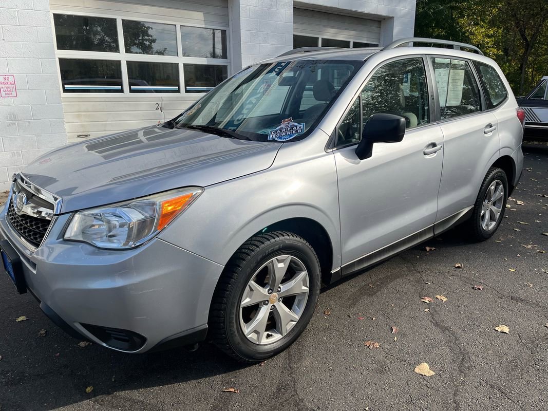 Used 2015 Subaru Forester 2.5i w/ Alloy Wheel Package image 3