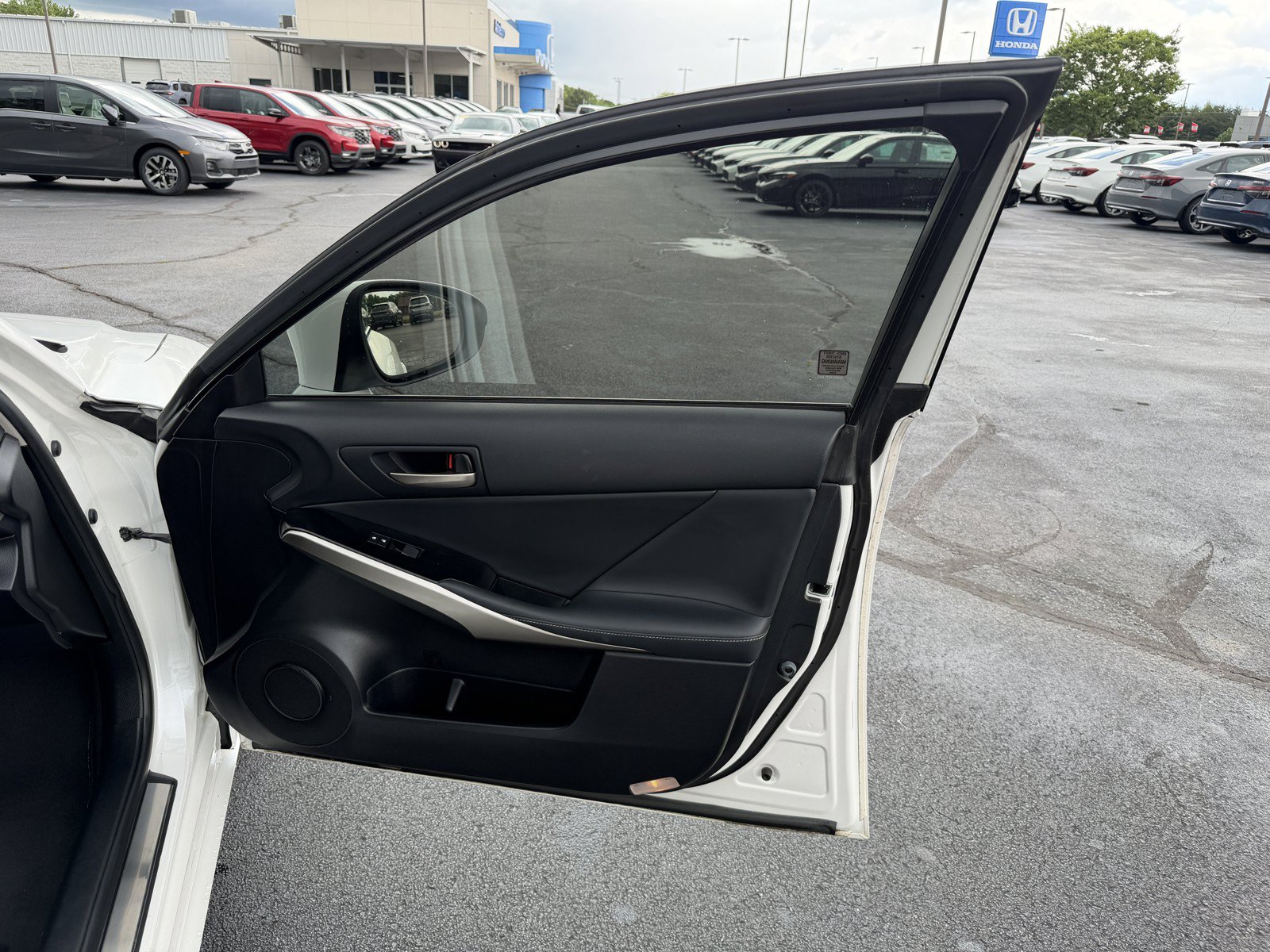 Used 2017 Lexus IS 300 AWD w/ Premium Package image 14