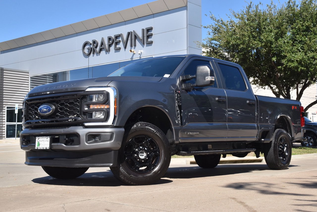 Used 2024 Ford F250 XL w/ STX Appearance Package AWD/4WD image 2