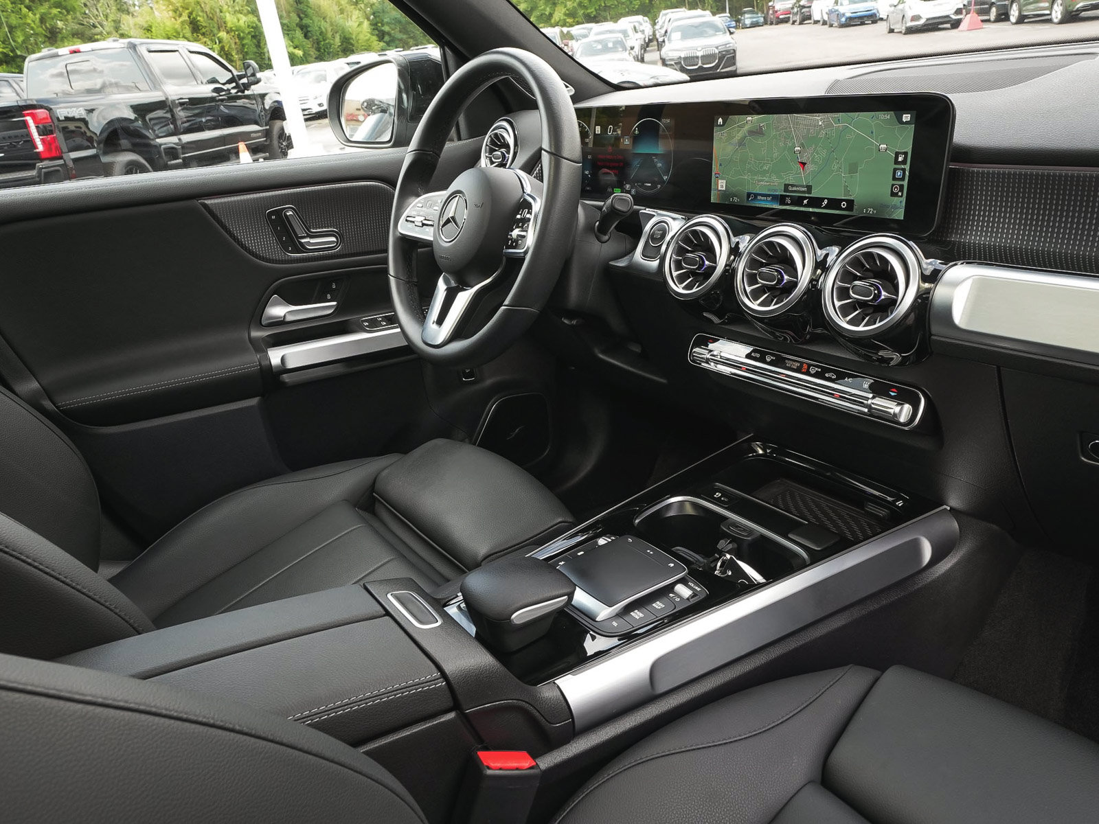 Used 2023 Mercedes-Benz EQB 300 4MATIC w/ Pinnacle Package image 51
