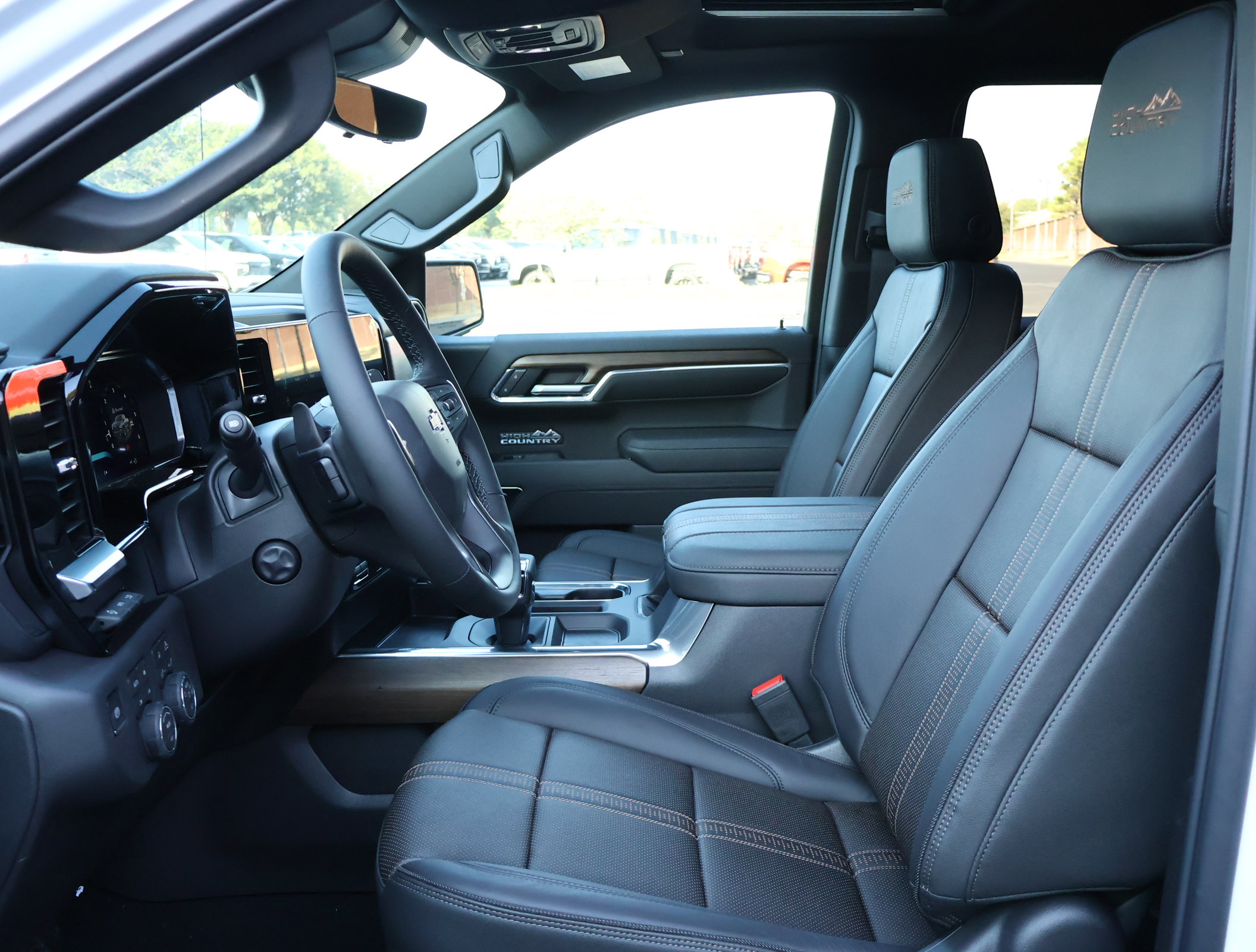 New 2026 Chevrolet Silverado 1500 High Country w/ Technology Package AWD/4WD image 12