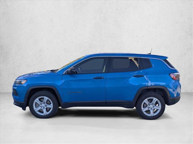 Used 2023 Jeep Compass Sport image 8
