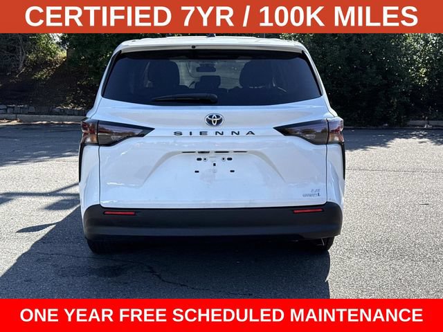 Used 2024 Toyota Sienna LE FWD image 3