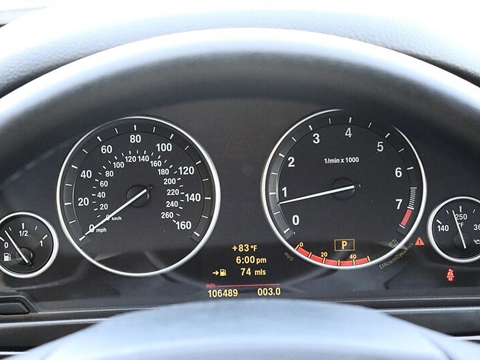 Used 2011 BMW 550i Sedan image 29