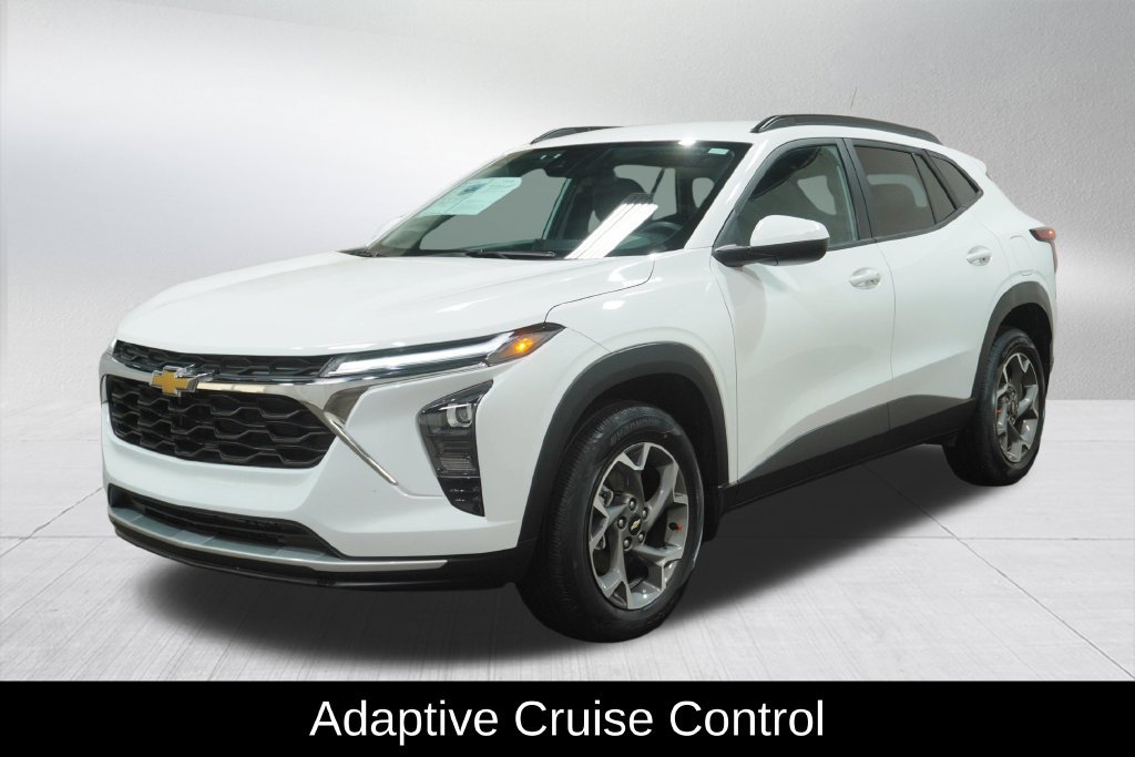 Used 2024 Chevrolet Trax LT w/ Driver Confidence Package FWD image 10