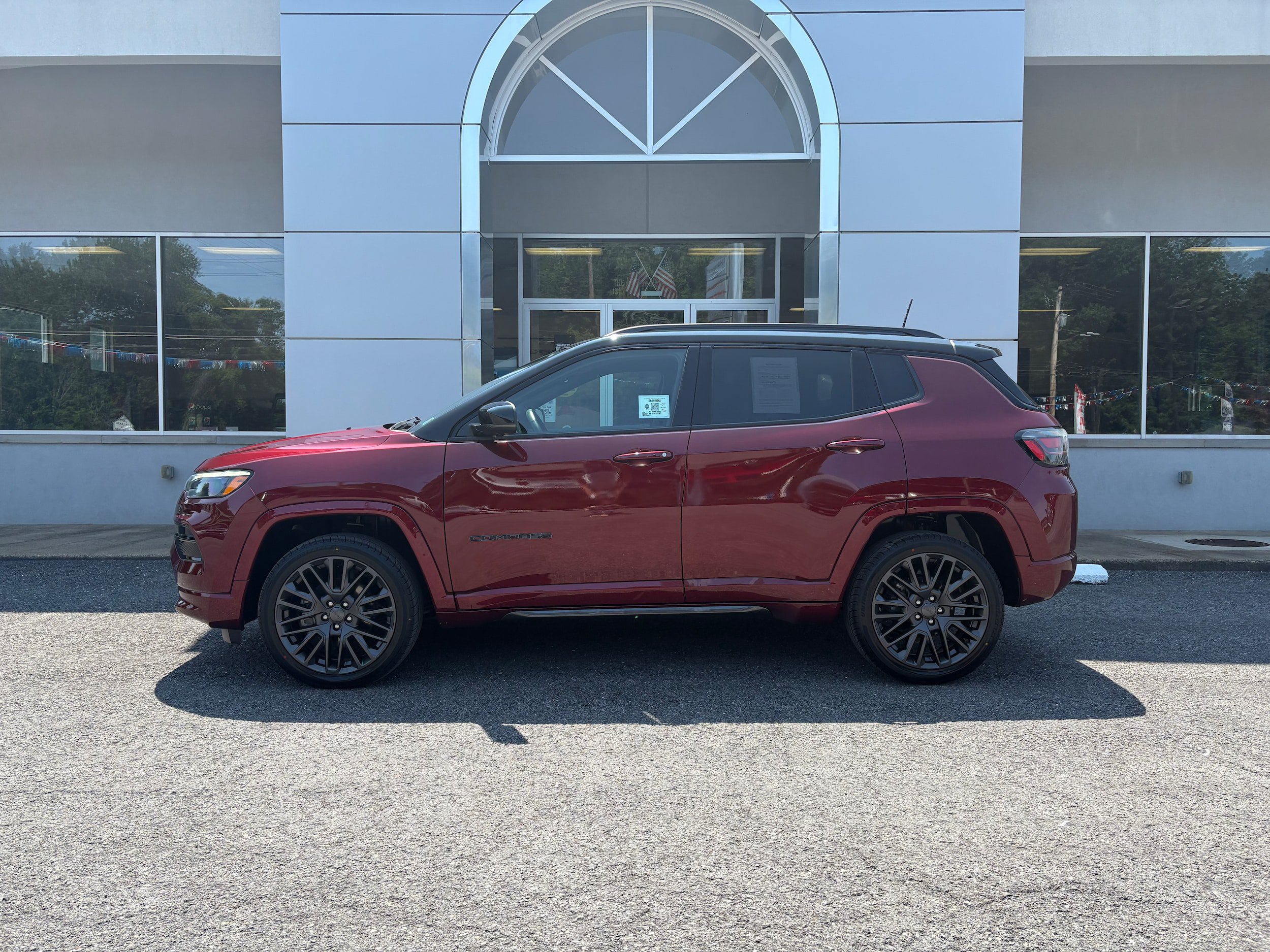 Certified 2022 Jeep Compass High Altitude AWD/4WD image 2