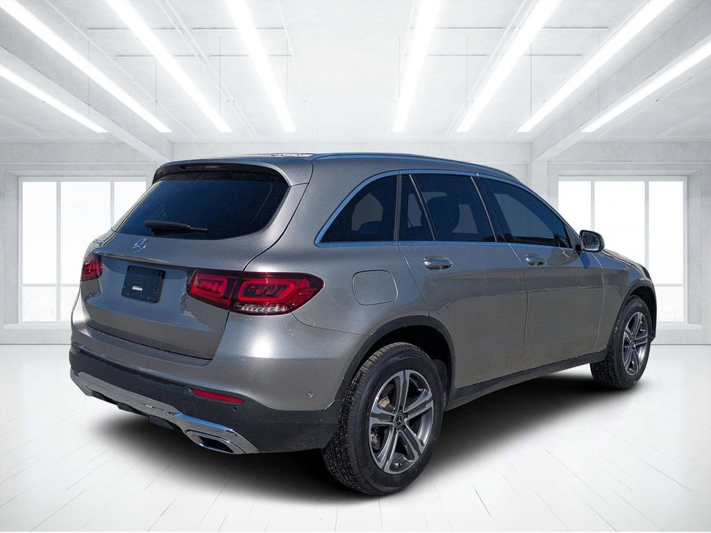 Used 2021 Mercedes-Benz GLC 300 w/ Multimedia Package image 3